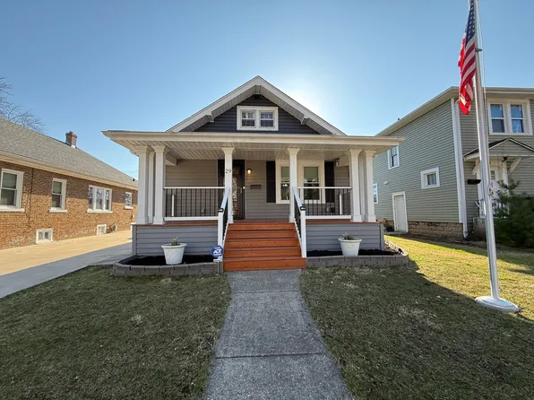 29 N Martin Ave, Waukegan, IL 60085