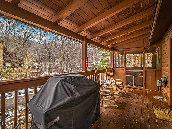 3rd image of 697 Eagles Boulevard Way