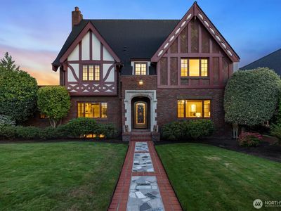 2231 E Lake Washington Boulevard, Seattle, WA, 98112