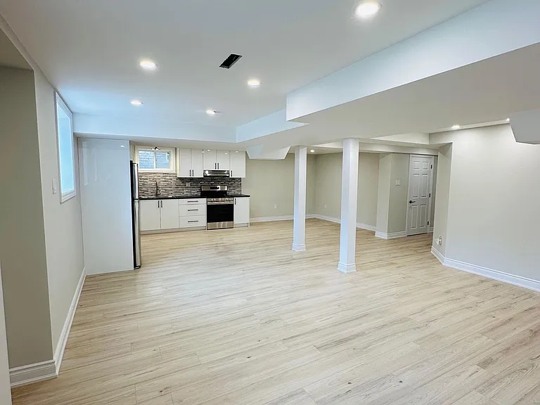 65 Majesty Blvd #BASEMENT — Photo 15