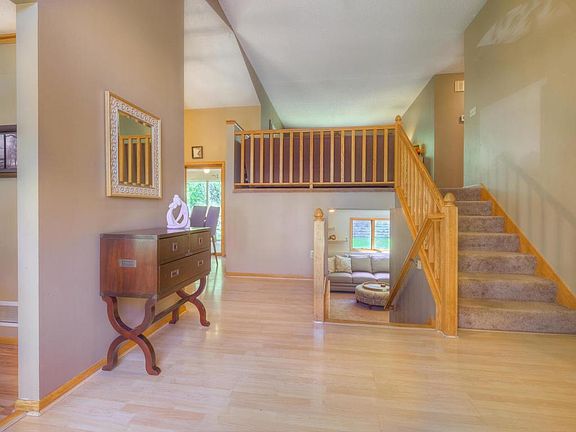 2nd image of 1205 Cherry Ct