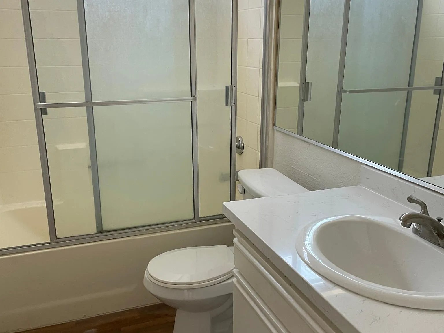 2 bed, 1025 sqft, $2,850 — Photo 3