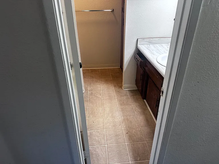 2419 Westholme Blvd — Photo 6