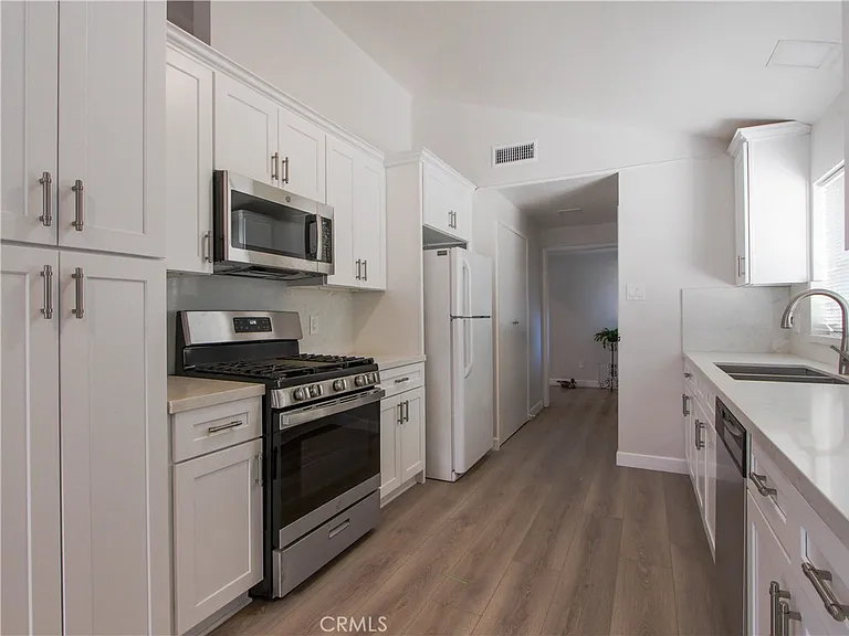 1600 El Dorado Ave — Photo 4
