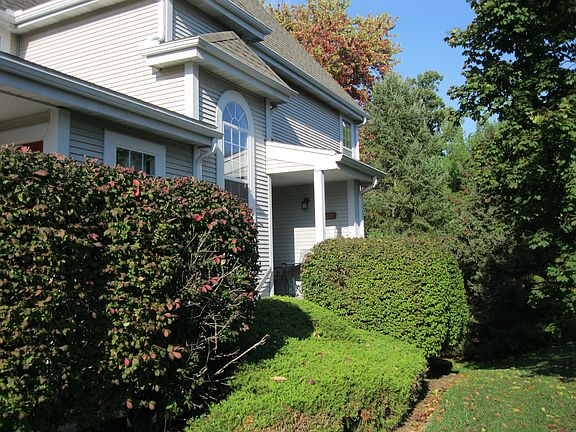 Side entrance 