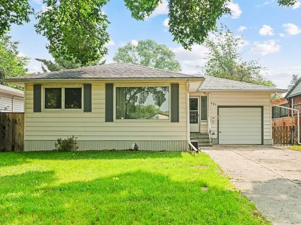 421 E 24th St S, Lethbridge, AB T1J 3N4