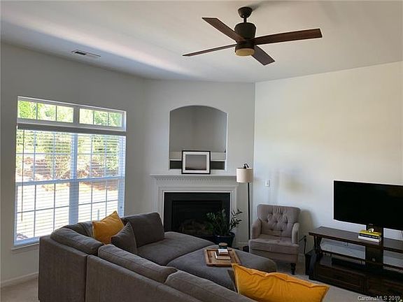 5th image of 10405 Tintinhull Dr