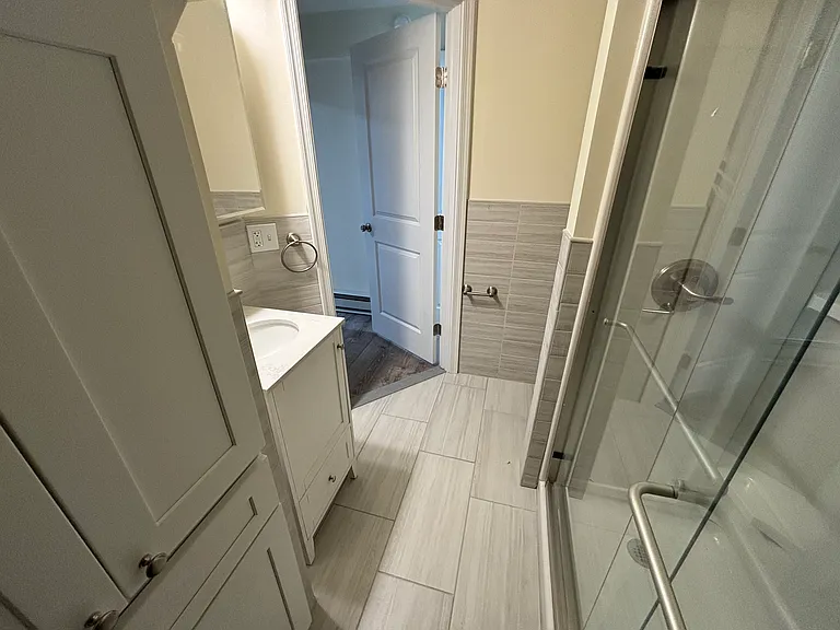 239 S 21st St #3 — Photo 8
