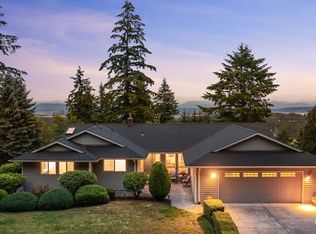 522 Waynes Ridge Cir, Camano Island, WA 98282