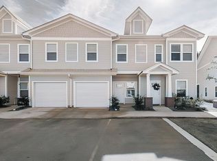 175 Date Palm Ln, Freeport, FL 32439