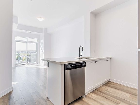 5th image of 5055 Greenlane #630