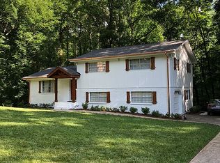 1527 Bubbling Creek Rd, Atlanta, GA 30319