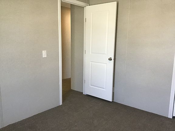 5th image of 2050 Four Seasons Dr #151