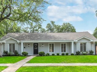 7811 Meadowcroft Dr, Houston, TX 77063