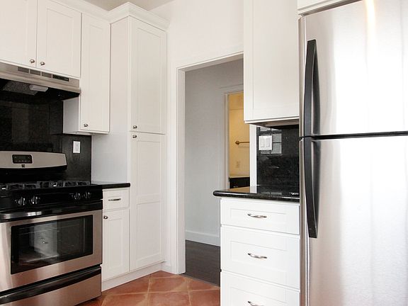 4th image of 163 N Edgemont St APT 3