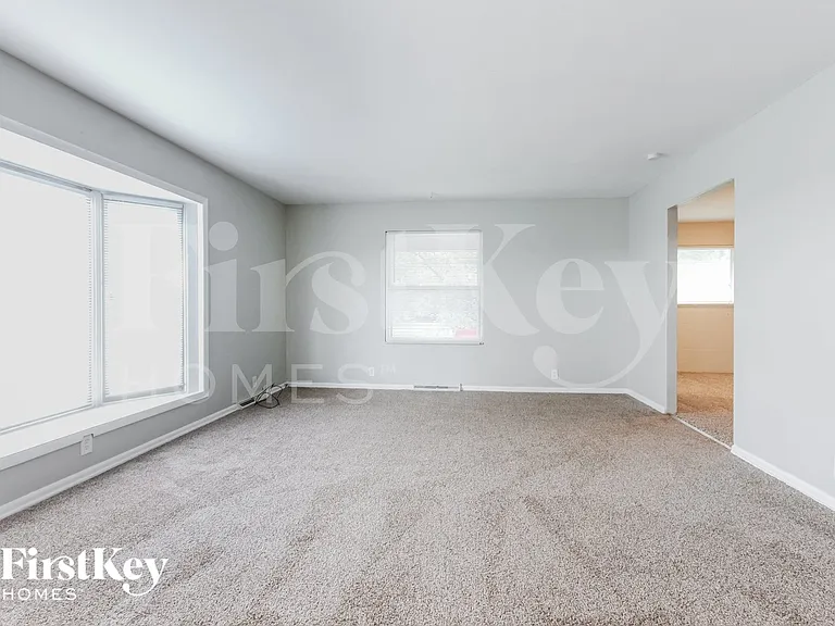 5412 E Edgewood Ave — Photo 3