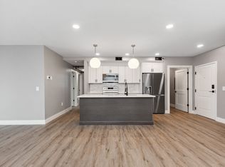 6011 Madison Rd #3, Cincinnati, OH 45227