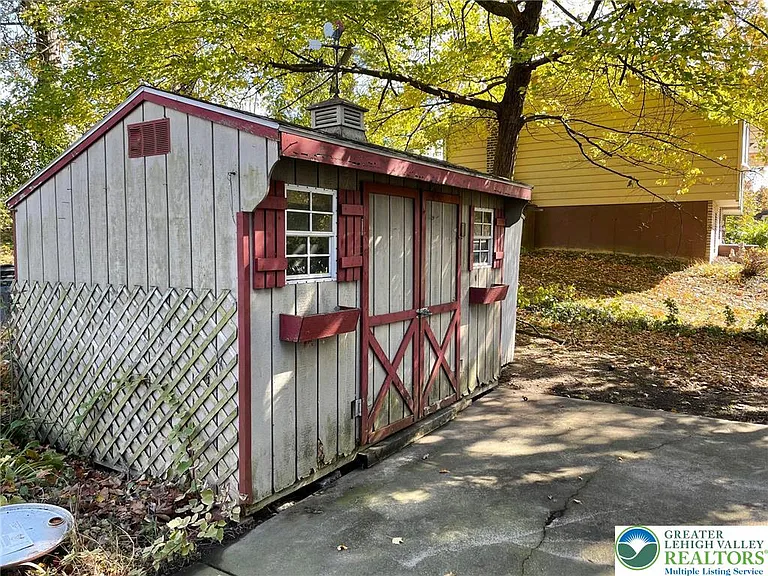 717 Washington St — Photo 13