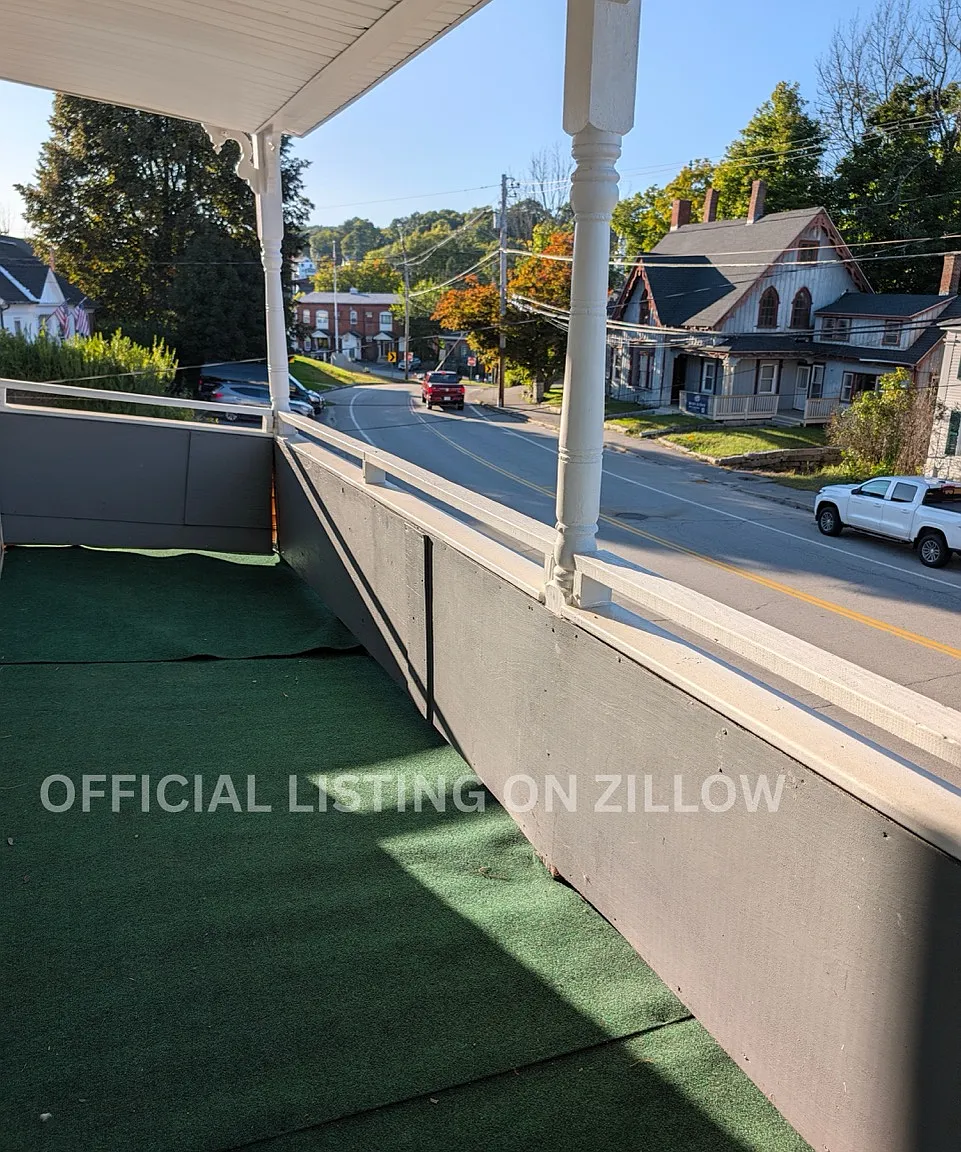2 bed, 973 sqft, $1,700 — Photo 3