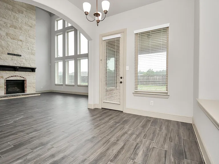 22368 Misty Woods Ln — Photo 13
