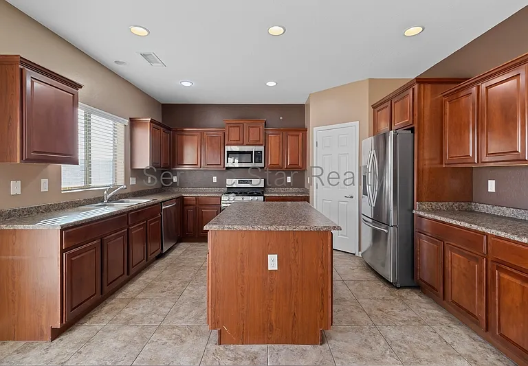 30191 W Mulberry Dr — Photo 11