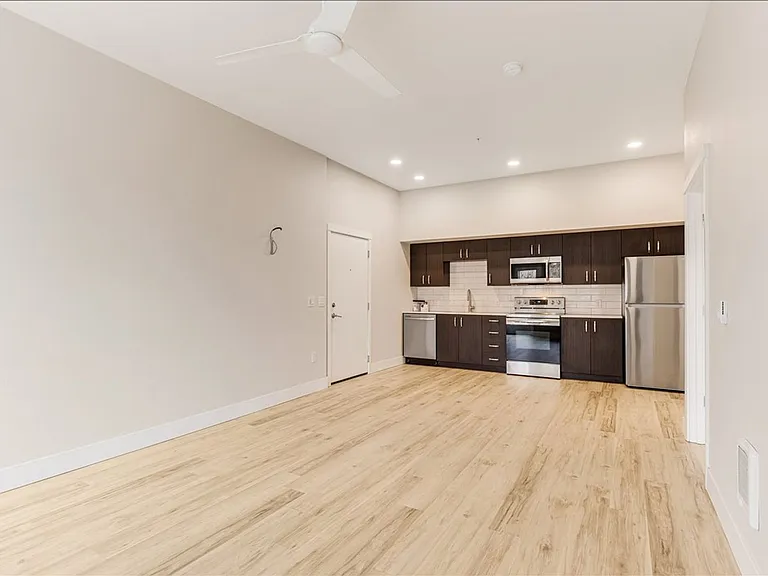 Brookside Apartments — Photo 23
