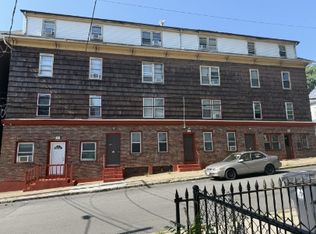 88 Blackstone St, Woonsocket, RI 02895