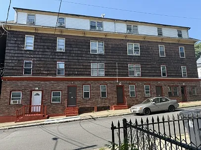 88 Blackstone St Photo 1