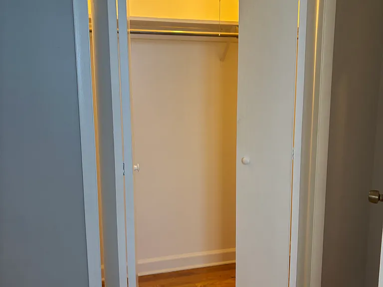 1306 Carol St — Photo 10