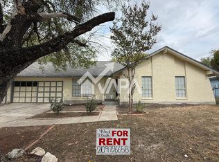 6735 Stone Lake Dr, San Antonio, TX 78244