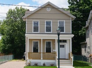 10 Nevius St, Raritan, NJ 08869