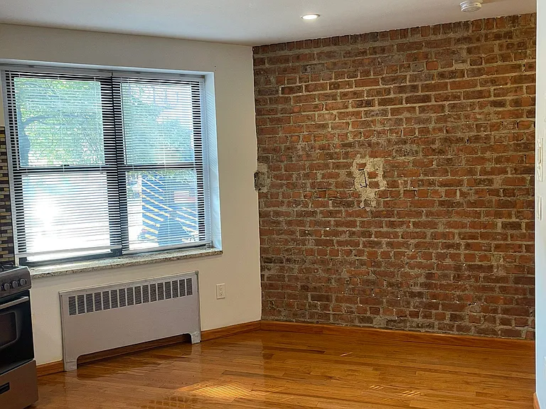 1056 Saint Nicholas Ave #1J — Photo 4
