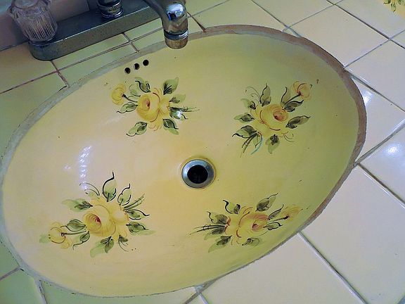 Mexican tiles & sinks