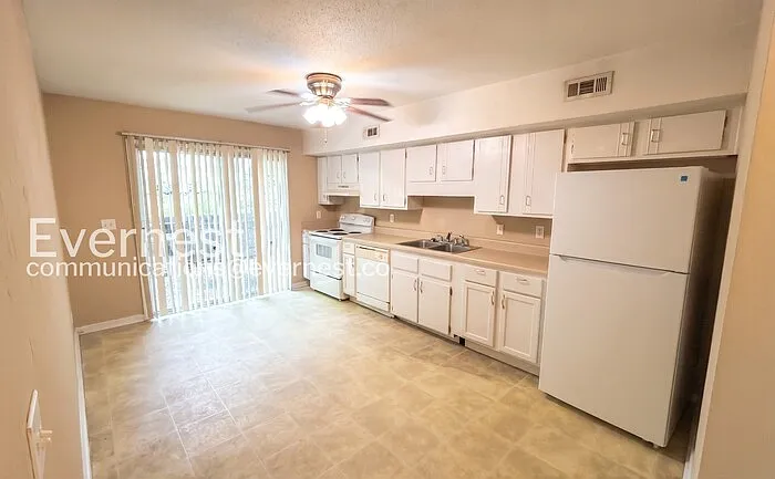 716 Marley Way — Photo 2