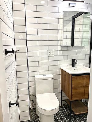 4th image of 413 E 9th St #6A
