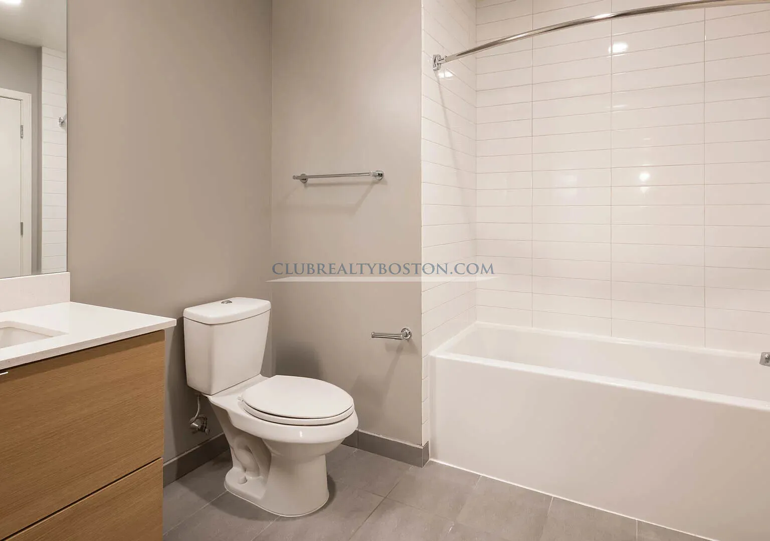 1 bed, 1.0 bath, 643 sqft, $3,720 — Photo 4