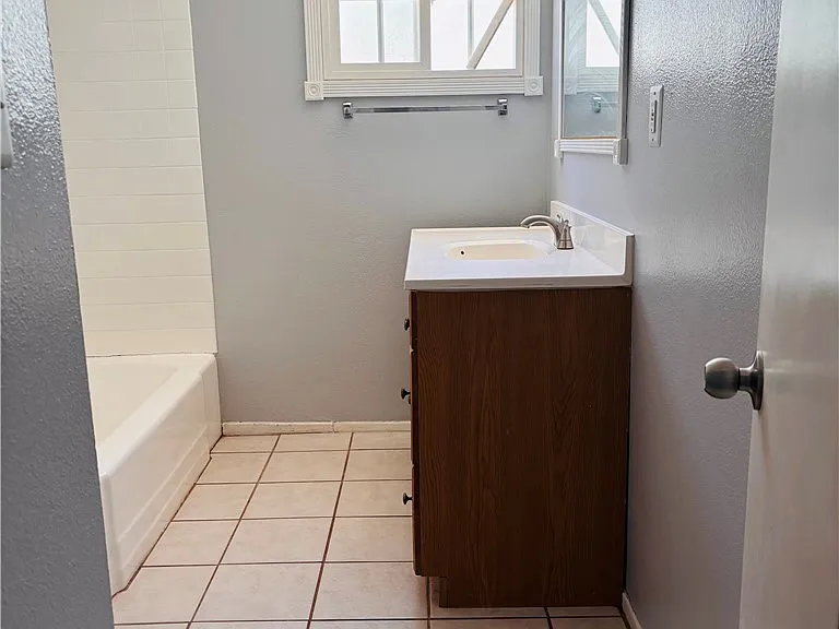 38650 Yucca Tree St — Photo 14