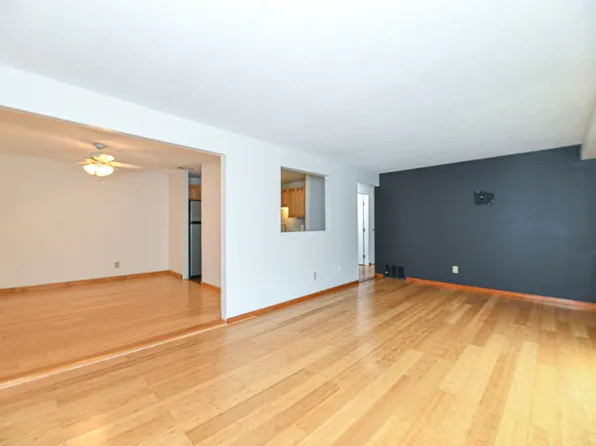 2 Brookside Drive #11, Exeter, NH 03833