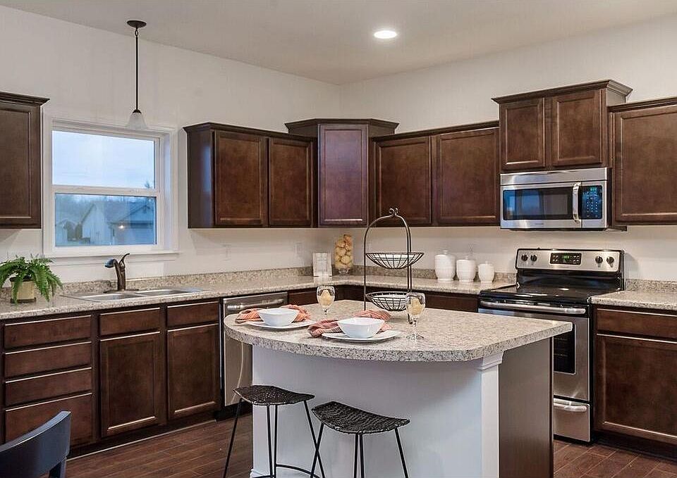 2nd image of 3949 Sawtelle Dr