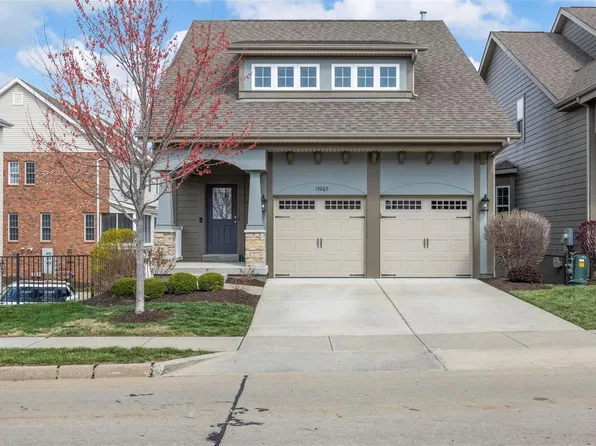 17067 Cambury Ln, Grover, MO 63040