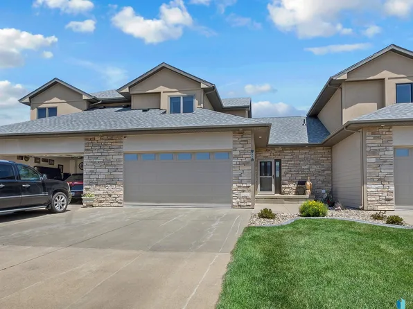6014 Sunset Blvd, Madison, SD 57042