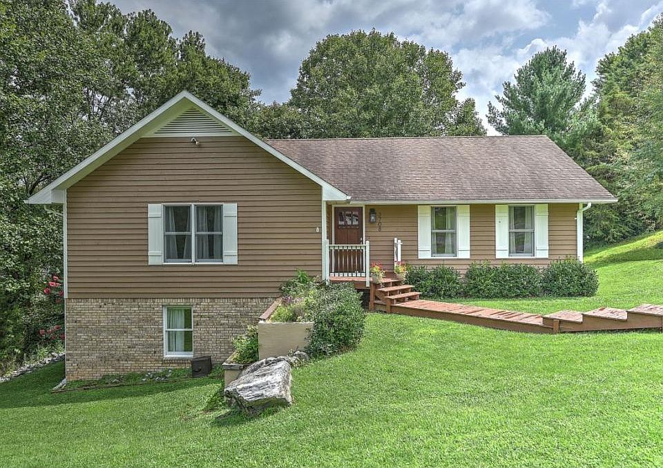 1st image of 3708 Meadow Green Dr