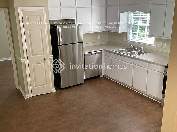 5th image of 100 Parkcreek Ct