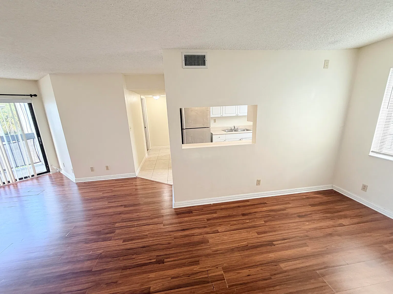 1 bed, 1.0 bath, 775 sqft, $1,550 — Photo 4