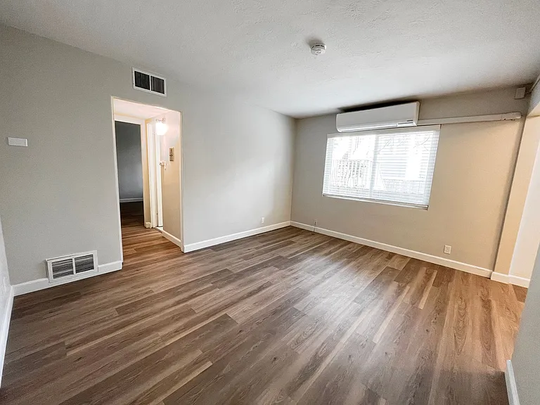 1822 N Street — Photo 4