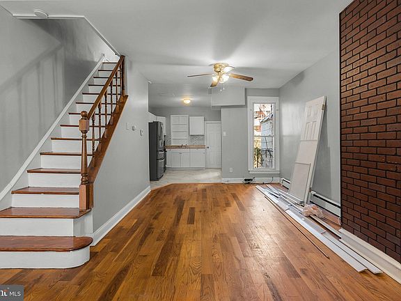 3rd image of 5142 N Fairhill St