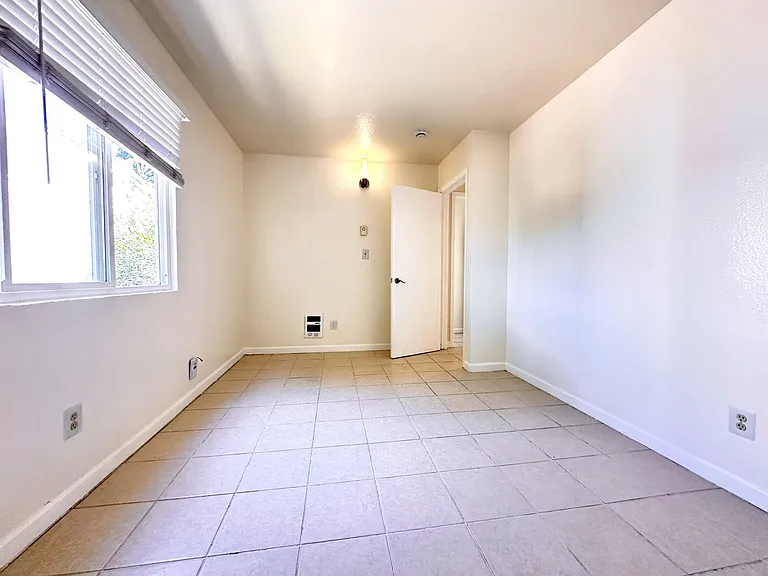 3421 68th Ave — Photo 18