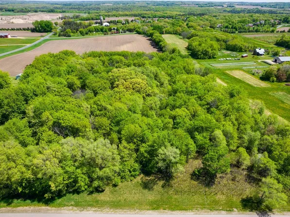 8710 Saint Croix Trl S, Hastings, MN 55033