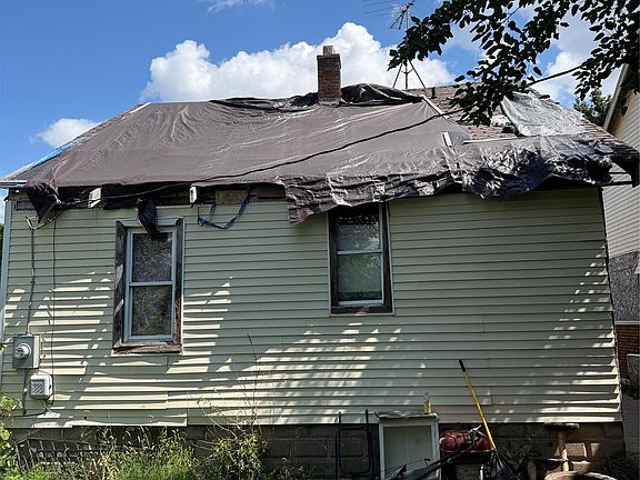 2nd image of 19133 Omira St