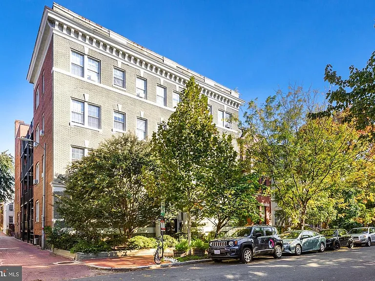 1833 S St NW #3 — Photo 1